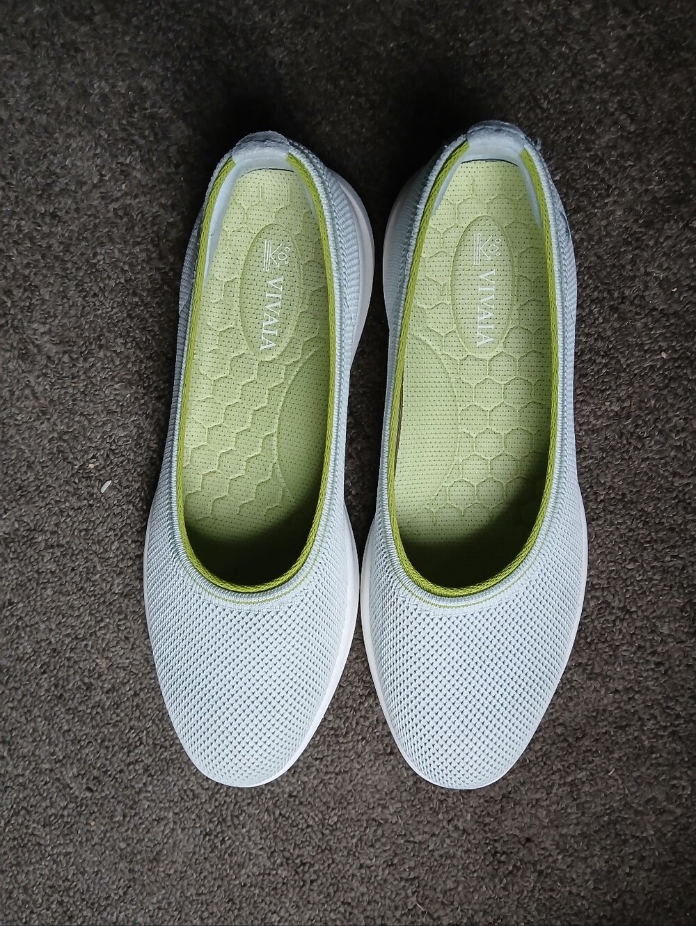 Vivaia Women's Lightweight Slip-On Sneakers Size 38